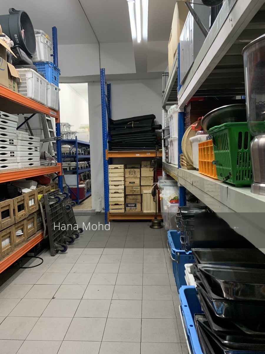 sharing a halal central kitchen  (D13), Retail #207166321